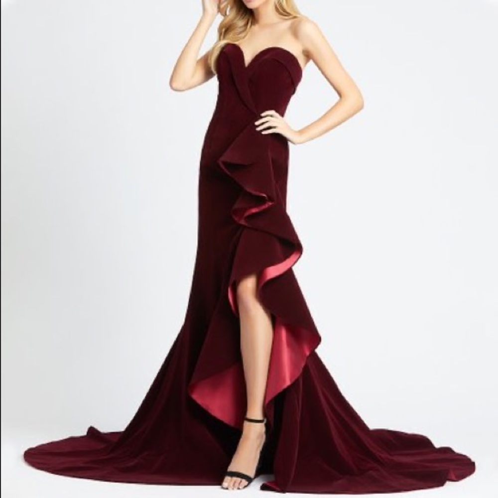MAC DUGGAL BURGUNDY GOWN